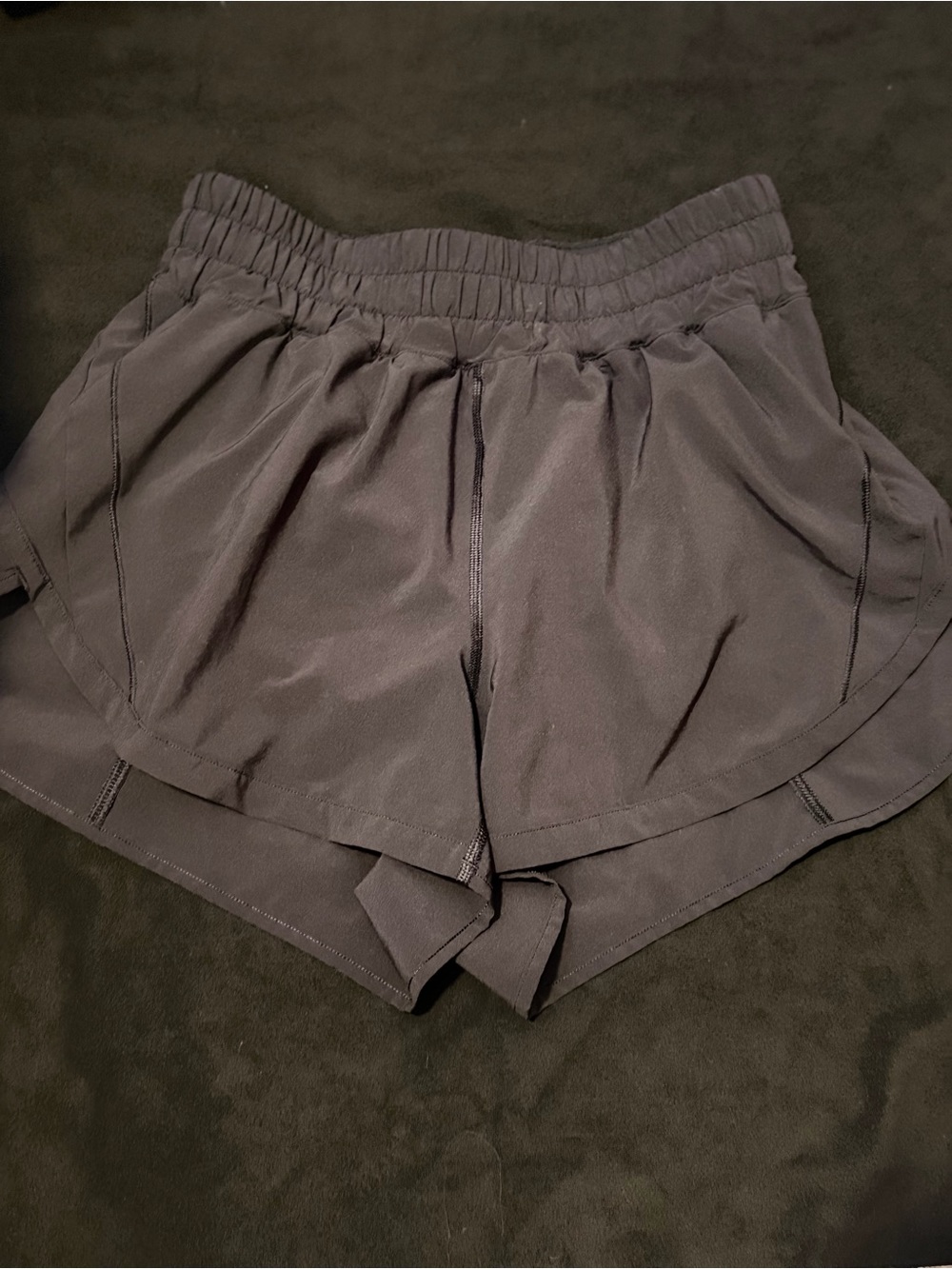 Lululemon Women’s Black Elastic Waist Active Shorts